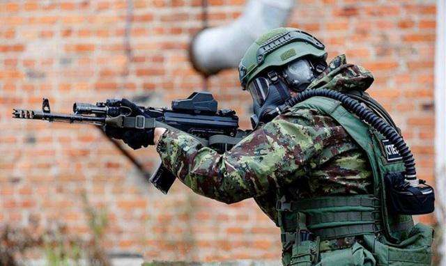 俄羅斯新式軍用防毒面具 性能領先的國際標桿與訓練革新